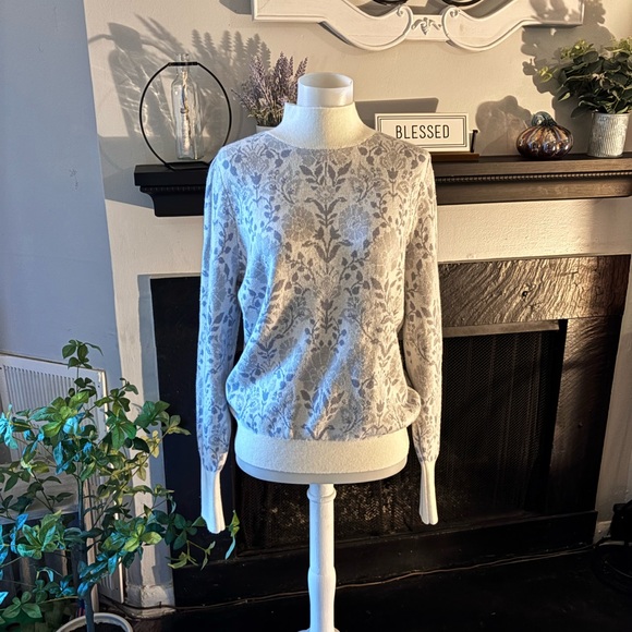 Ann Taylor Cream and Silver Jacquard Floral Sweater - Picture 4 of 13